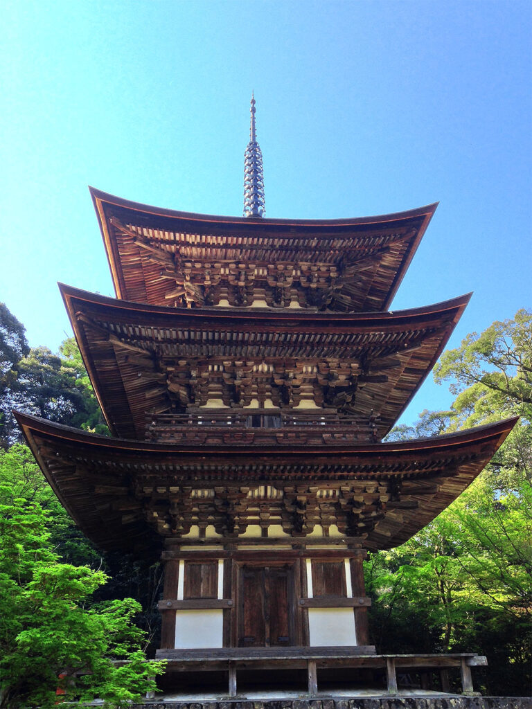三重塔