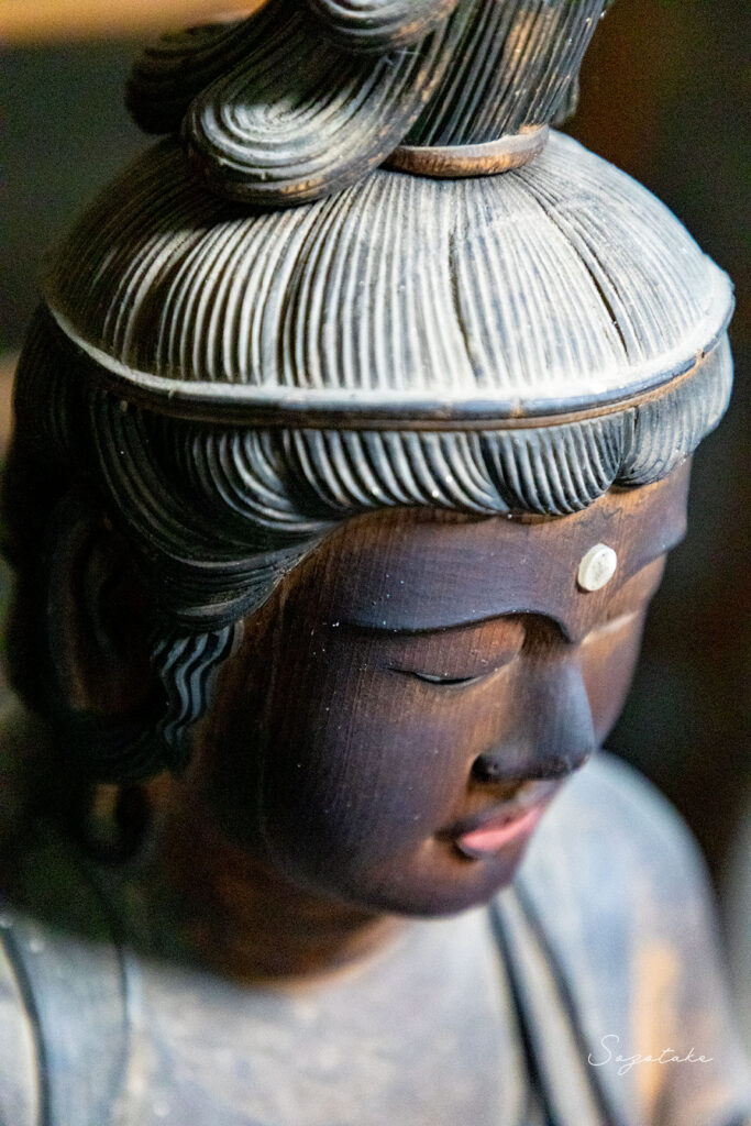 月光菩薩像　頭部